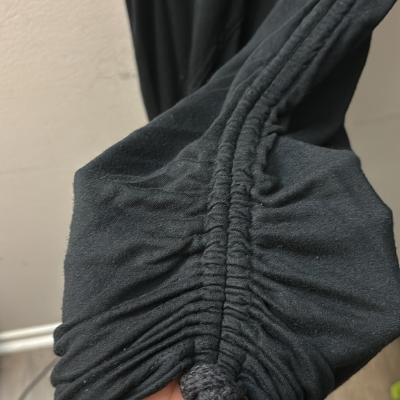 Sleeveless dress - Picture 2 of 2